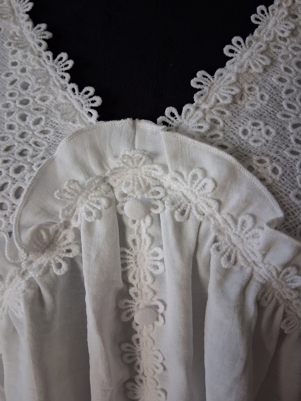 White Lace Yoke Boho Peasant Top - Picture 10 of 13